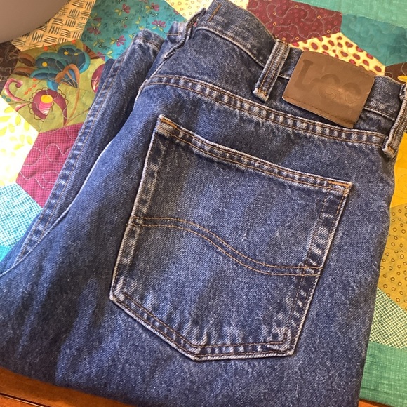 Mens gently worn Lee jeans, regular fit size 34 x 36 - Picture 2 of 4